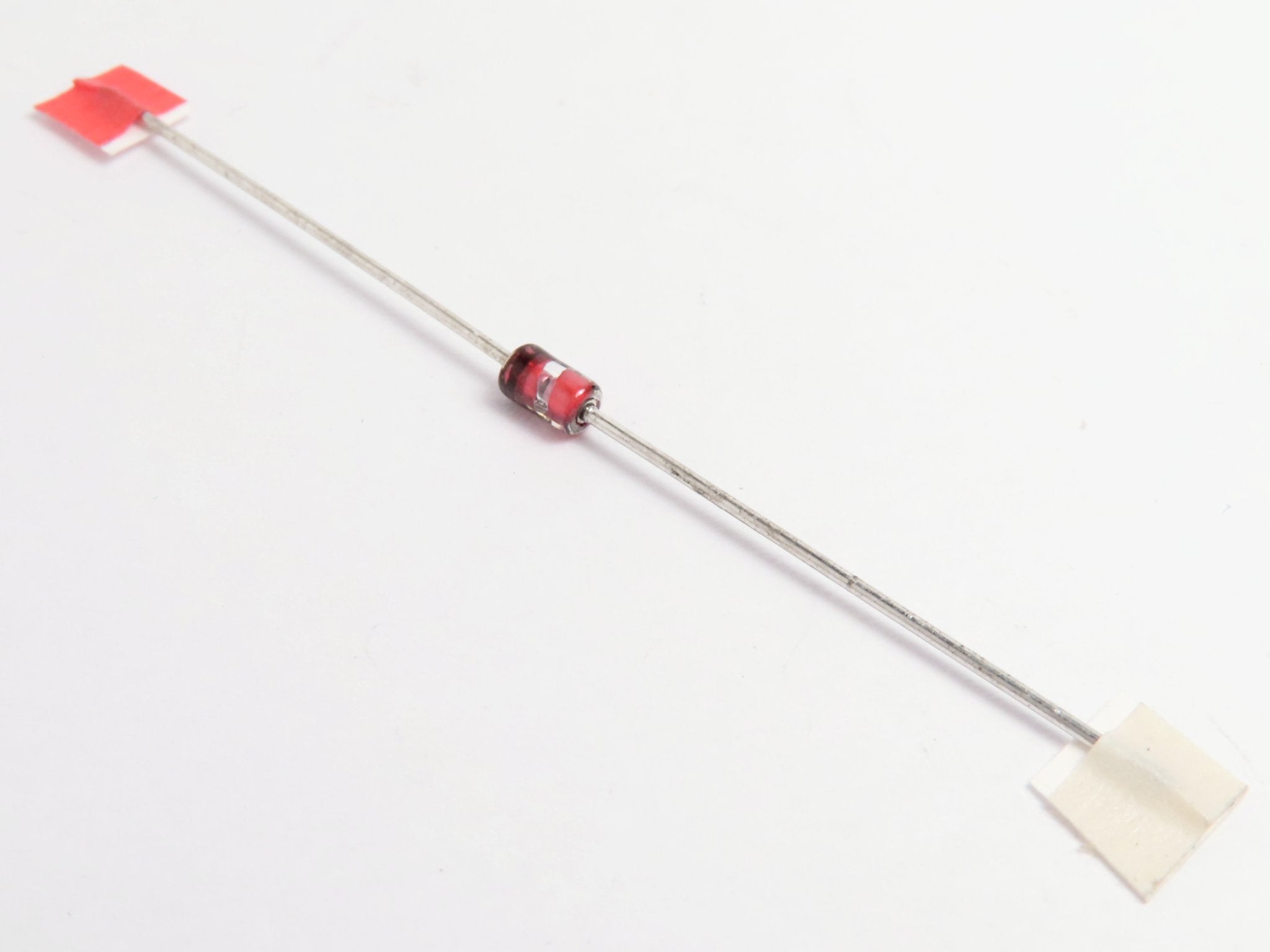 Dioda zenerova 6,8V/1,3W