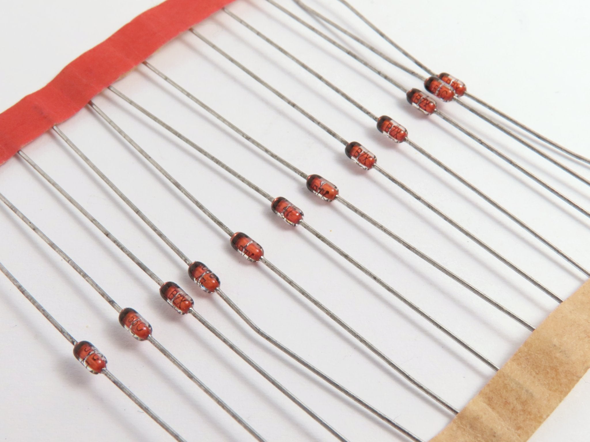 Dioda zenerova 47V/0,5W