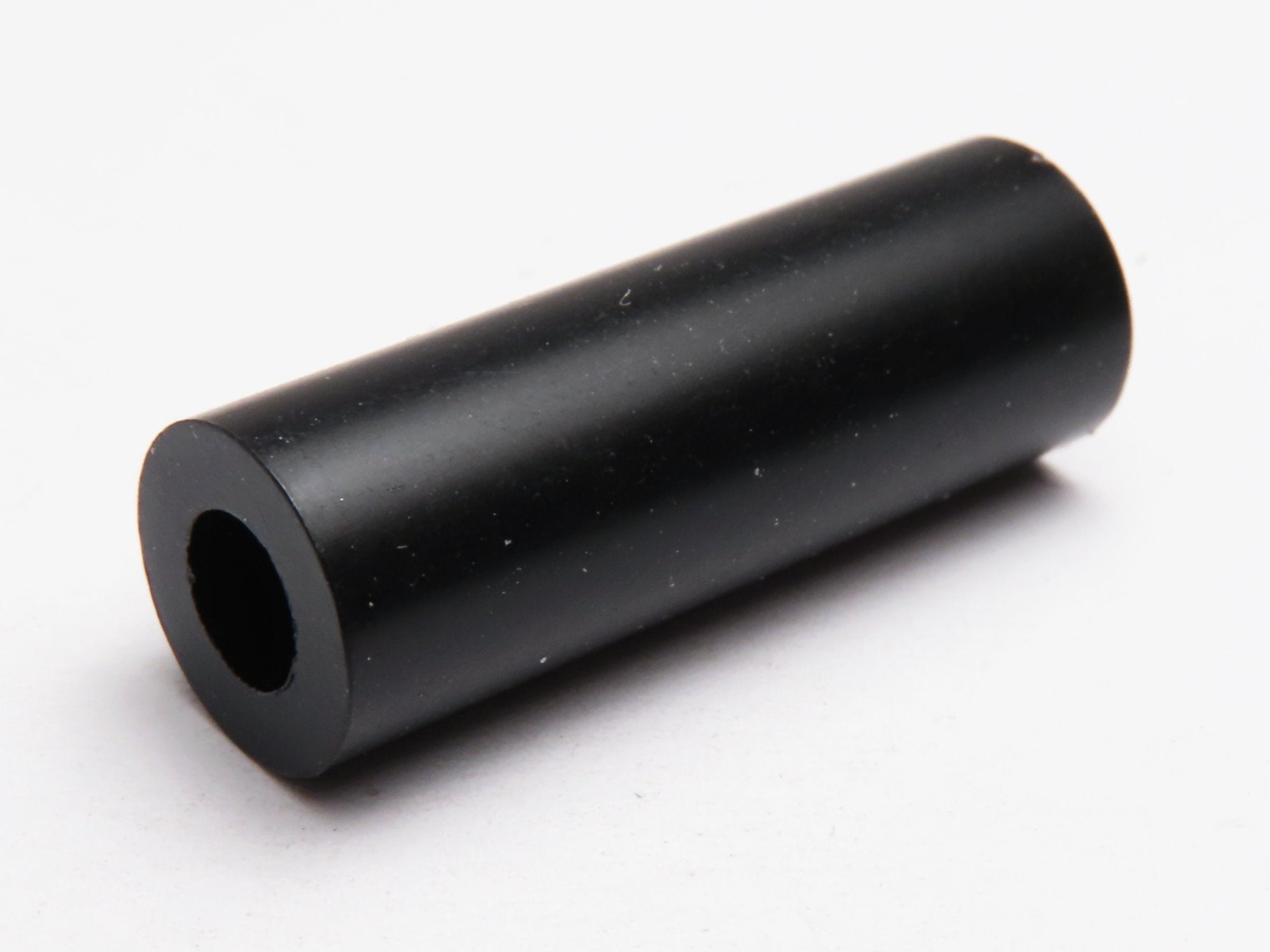 Sloupek distanční plastový 20mm/vnitřní průmer 3,6mm