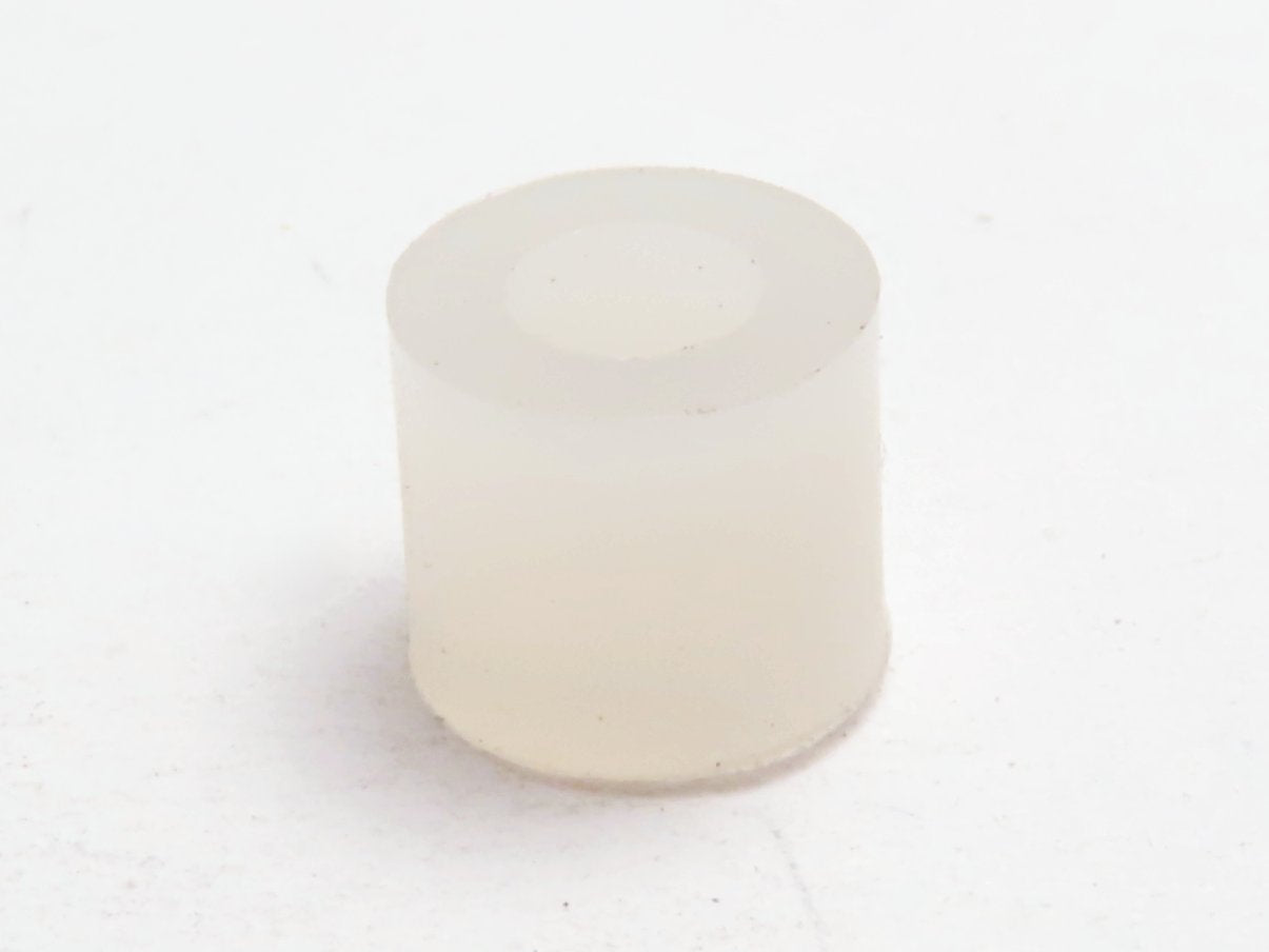 Sloupek distanční plastový – rozpěrka 3,1X6X5