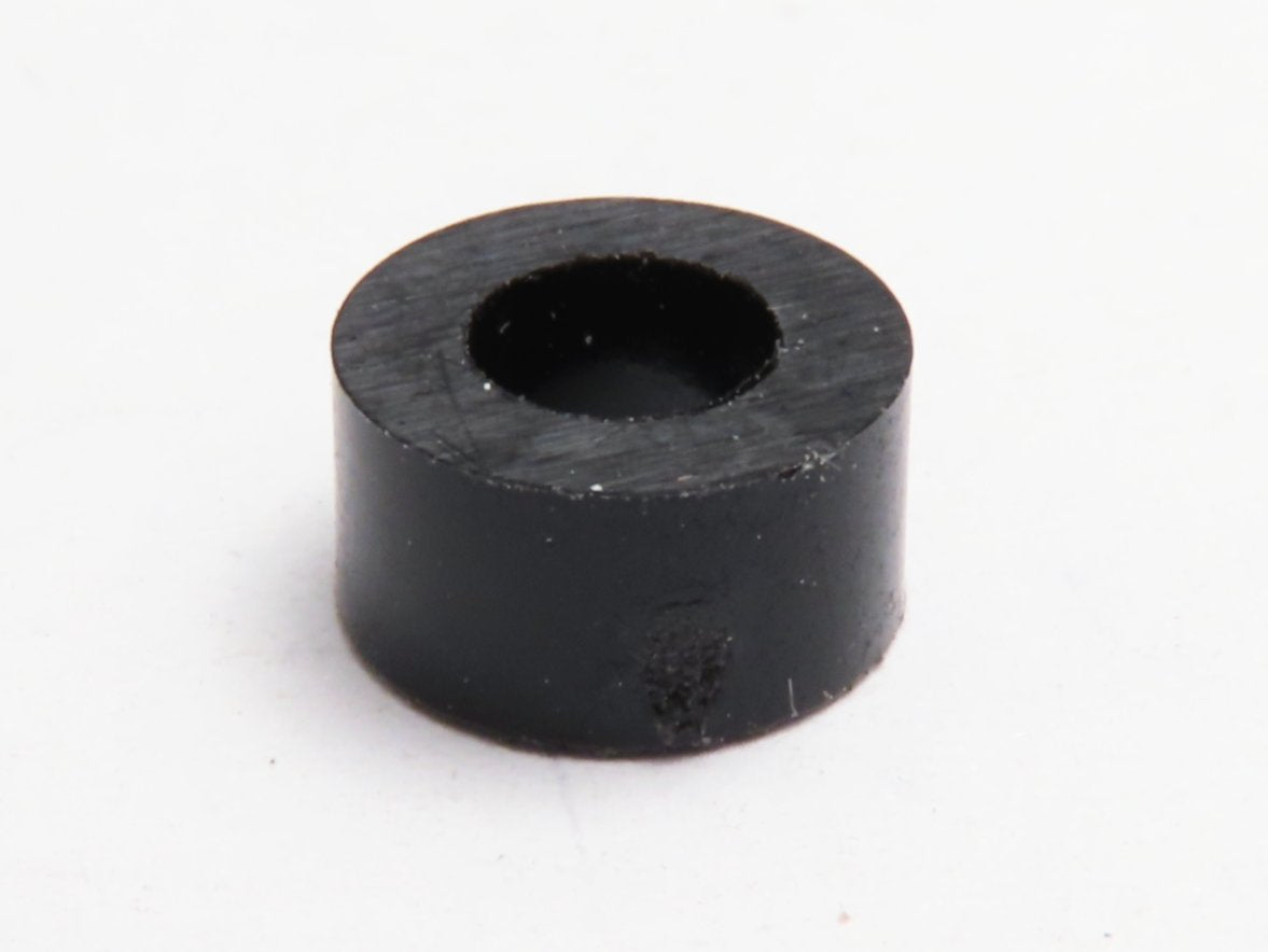 Sloupek distanční plastový – rozpěrka 3,2X6X3