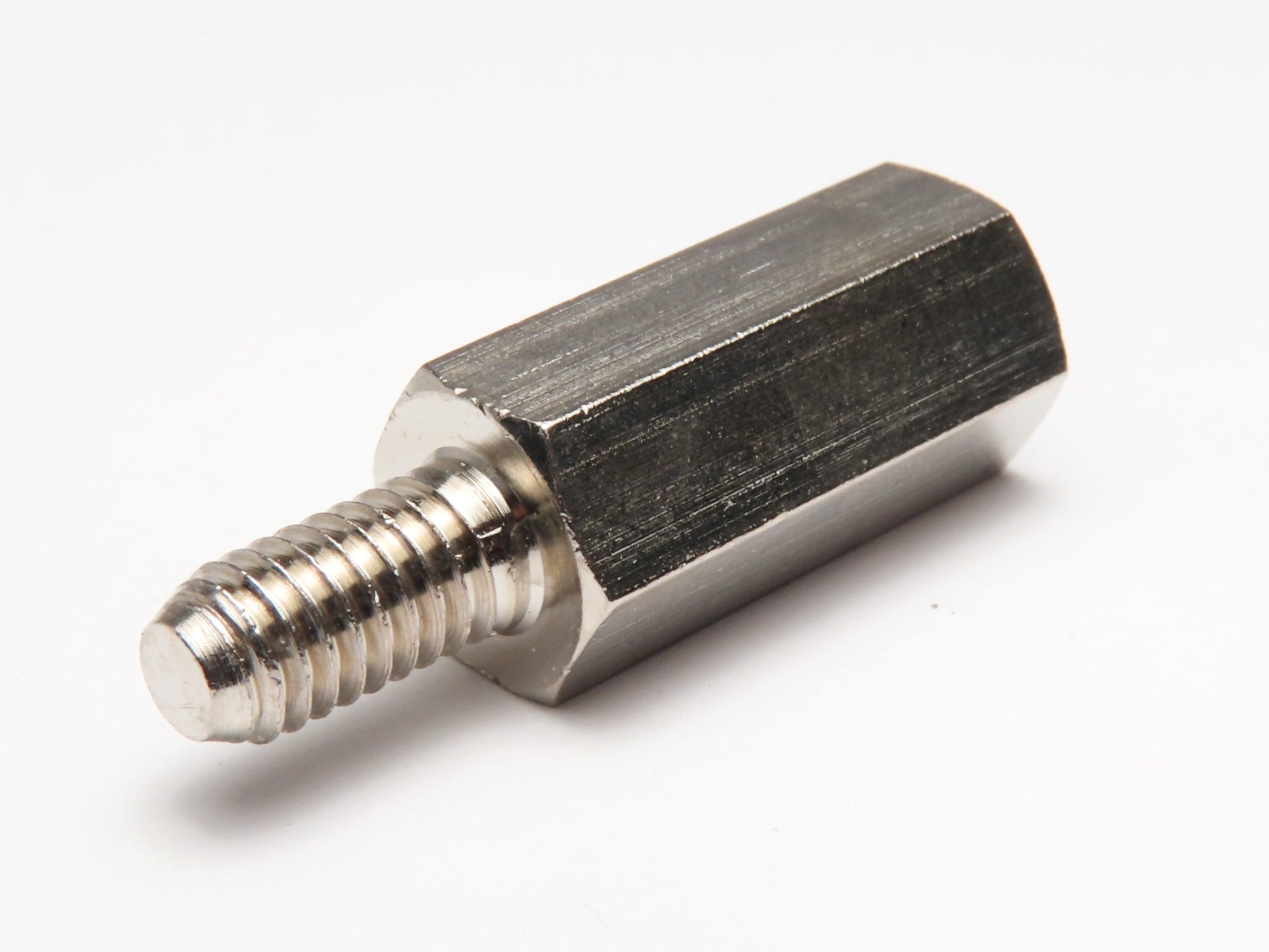 Sloupek distanční kovový 15mm/M4/vnitřní závit 1x/vnější závit 1x