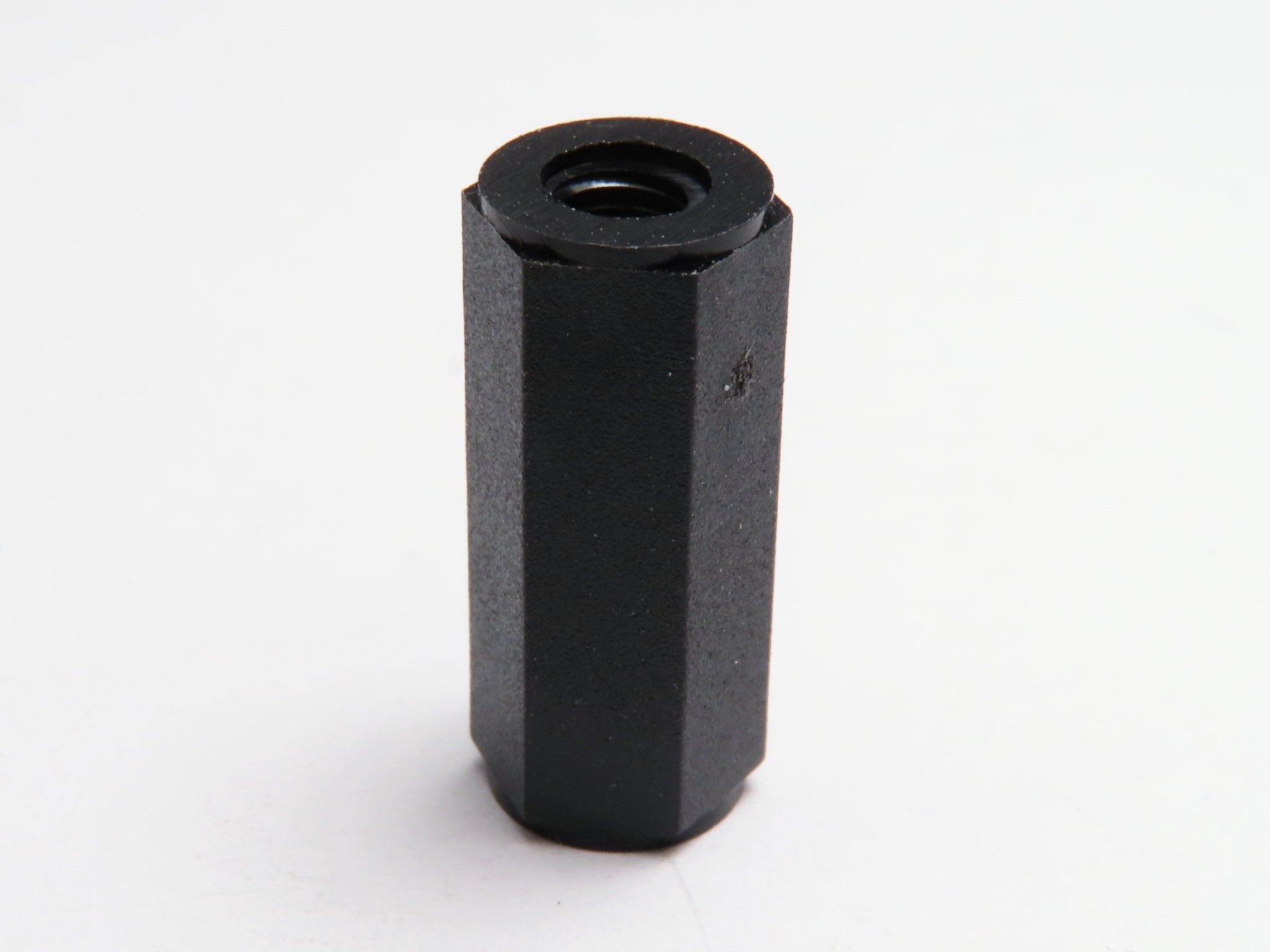 Sloupek distanční plastový 15mm/M3/vnitřní závit 2x