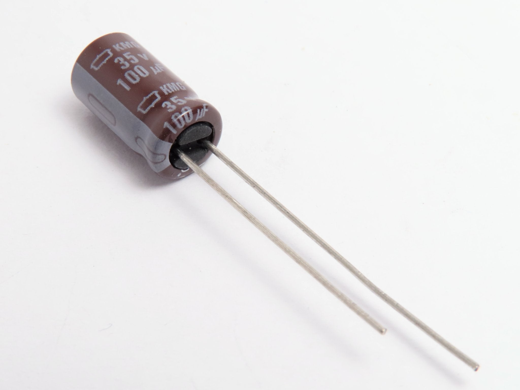 Kondenzátor elektrolytický 100UF/35V