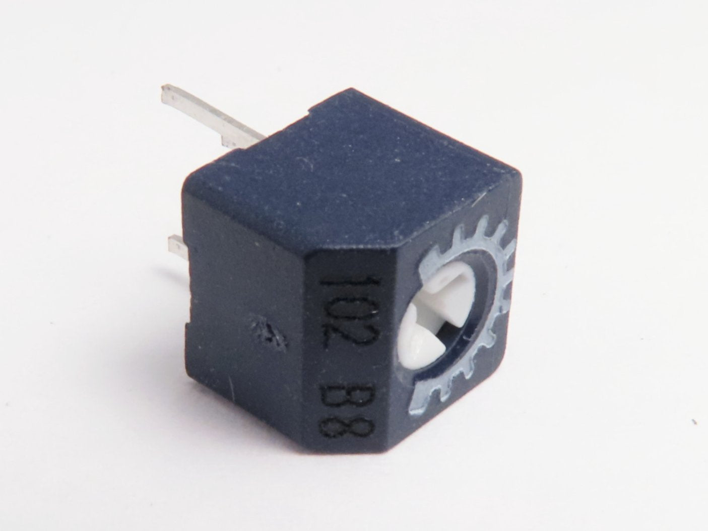 Trimr cermentový/1k/180°/0,5W