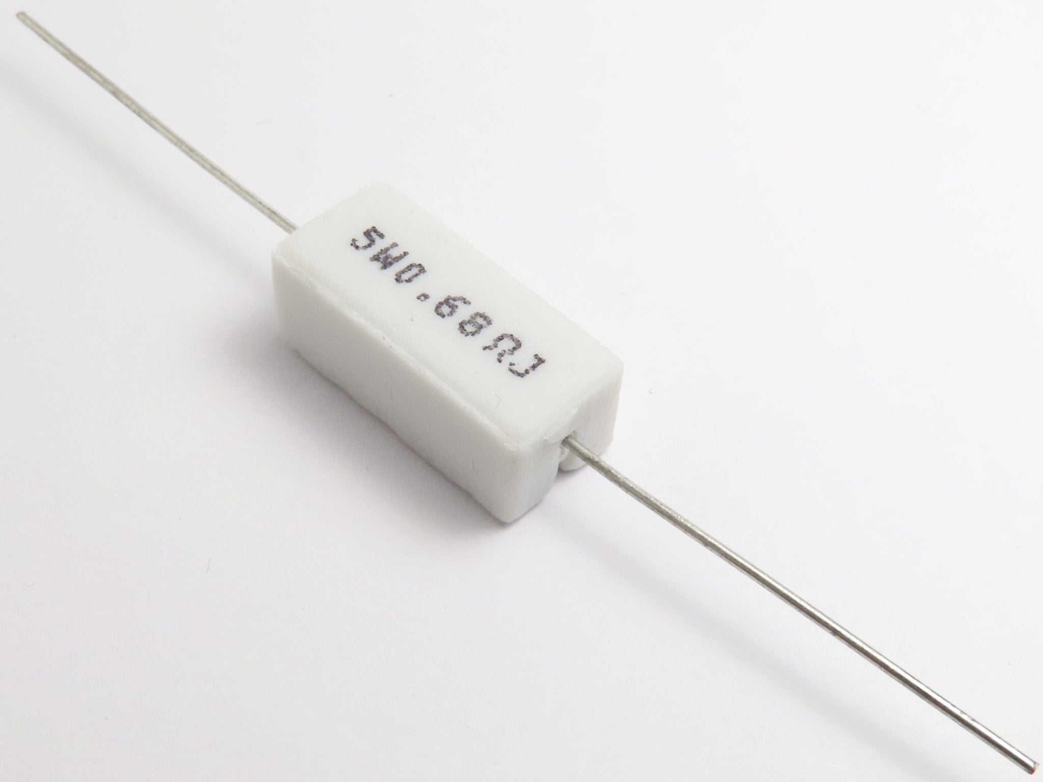 Rezistor 0R68/5,0W