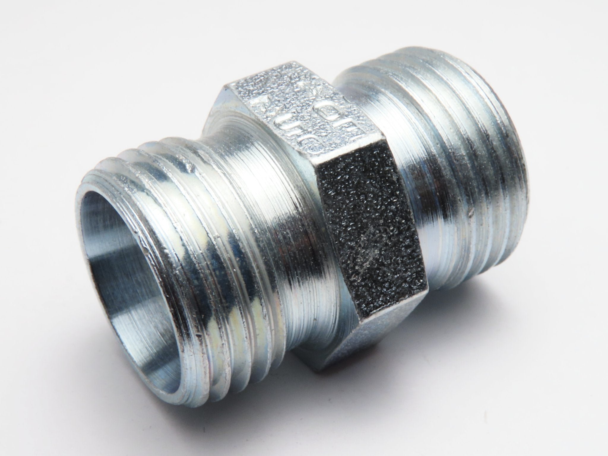 Šroubení-spojka přímá XE12L