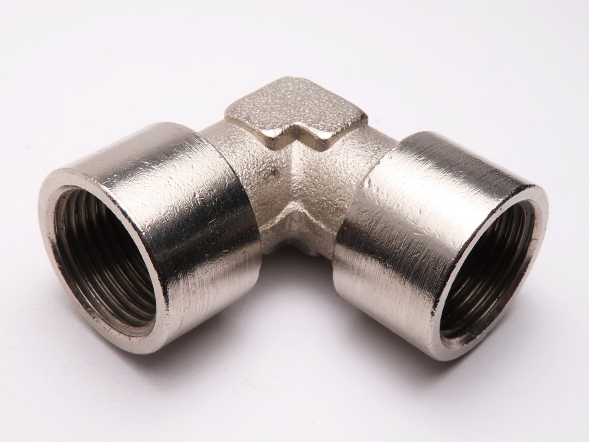 Šroubení rohové L 3/8" - vnitřní/vnitřní